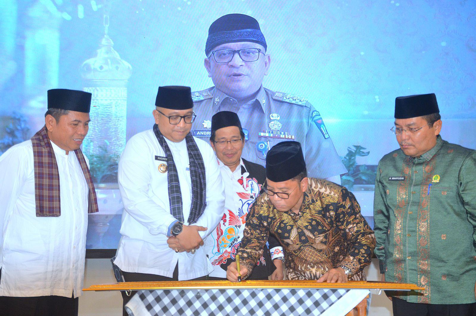 Padang Resmi Jadi Kota Wakaf Ke-6 di Indonesia